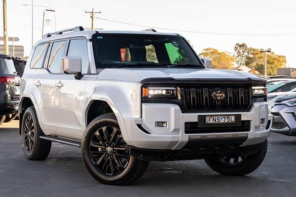 2024 Toyota Landcruiser Prado