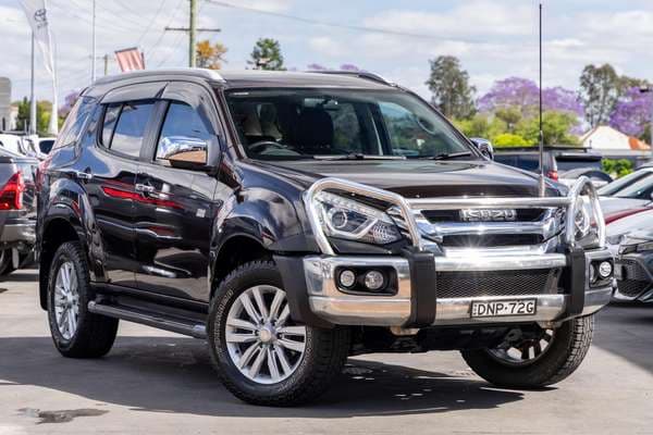 2017 Isuzu MU-X